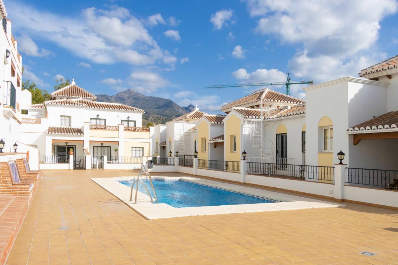 Apartmán Apt Nerja Chimenea With Ocean View, A/C, & Fiber Exteriér fotografie